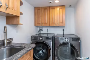 34 Skyline Dr, Brookfield, CT 06804 - Photo 29