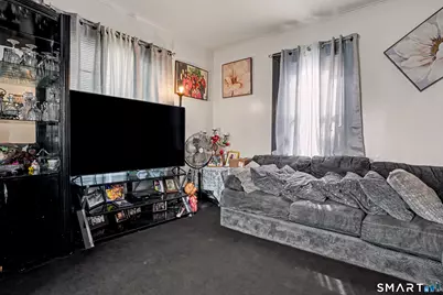 527 Colorado Avenue, Bridgeport, CT 06605 - Photo 9