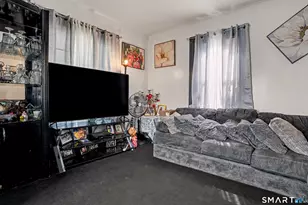 527 Colorado Ave, Bridgeport, CT 06605 - Photo 9