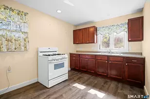 136 Cottage Rd, Enfield, CT 06082 - Photo 11