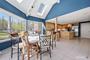 54 Kenmore Rd, Bloomfield, CT 06002 - Photo 7