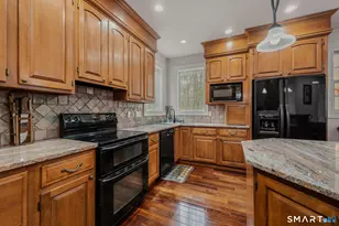 38 Jeremy Dr, East Lyme, CT 06333 - Photo 15