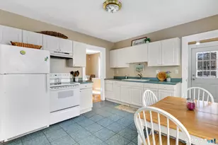 142 Washington Ave, Hamden, CT 06518 - Photo 13