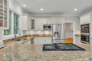 65 Little Meadow Rd, Guilford, CT 06437 - Photo 9
