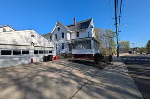 232 Hawkins St, Derby, CT 06418 - Photo 3