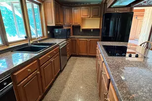 102 Drown Rd, Pomfret, CT 06259 - Photo 13