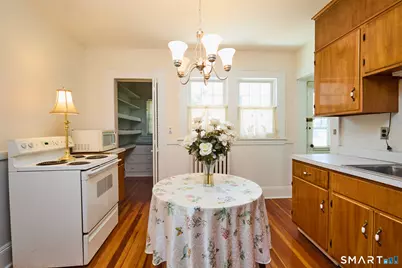 131 Aldine Avenue, Bridgeport, CT 06604 - Photo 13