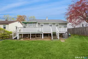 10 Freedman Dr, Norwalk, CT 06854 - Photo 15