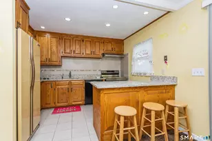 10 Freedman Dr, Norwalk, CT 06854 - Photo 5