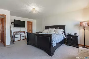 33 Country Club Woods Cir, Waterbury, CT 06708 - Photo 23
