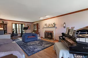 33 Country Club Woods Cir, Waterbury, CT 06708 - Photo 19