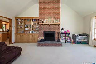 33 Country Club Woods Cir, Waterbury, CT 06708 - Photo 17