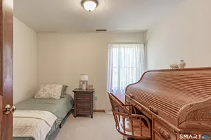 33 Country Club Woods Cir, Waterbury, CT 06708 - Photo 31