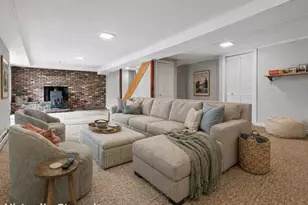 9 Round Hill Rd, Trumbull, CT 06611 - Photo 13