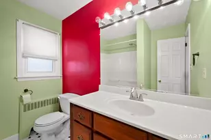 9 Round Hill Rd, Trumbull, CT 06611 - Photo 9