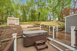9 Round Hill Rd, Trumbull, CT 06611 - Photo 17