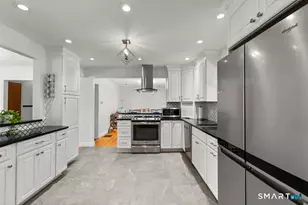 45 Ansonia Rd, Woodbridge, CT 06525 - Photo 5