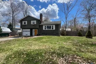 29 Moss Point Trail, Old Lyme, CT 06371 - Photo 3