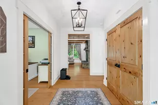 49 Round Hill Rd, Woodbridge, CT 06525 - Photo 3