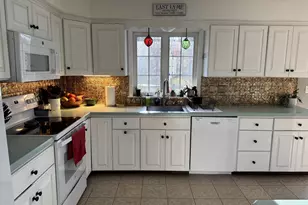 15 Brookfield Dr, East Lyme, CT 06333 - Photo 21
