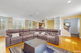 40 Middlefield St, Middletown, CT 06457 - Photo 5
