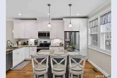 11 Village Crossing #11, East Lyme, CT 06357 - Photo 7