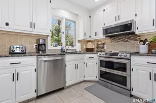77 Melissa Ln, Prospect, CT 06712 - Photo 17