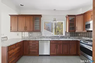 252 Willard Ave, Newington, CT 06111 - Photo 13