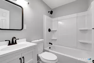 30 Apple St, Wallingford, CT 06492 - Photo 5