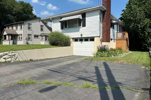 18 Manchester Ave, Waterbury, CT 06705 - Photo 25