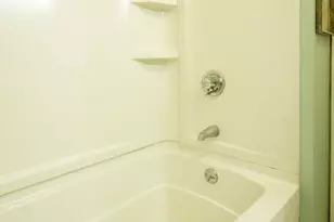 37 Lewis Ln, West Hartford, CT 06107 - Photo 17