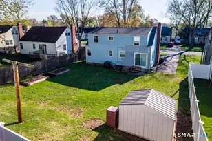 37 Lewis Ln, West Hartford, CT 06107 - Photo 27