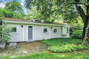 750 Burr St, Fairfield, CT 06824 - Photo 39