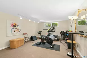 95 Alexandra Dr, Stamford, CT 06903 - Photo 31