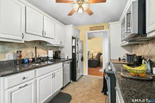 486 Heritage Vlg, Southbury, CT 06488 - Photo 9