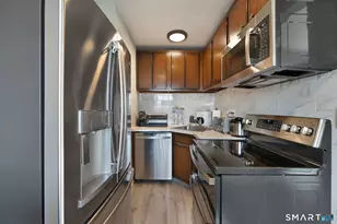 201 Highview Ave, Stamford, CT 06907 - Photo 5