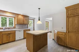 66 Wyndwood Dr, Bristol, CT 06010 - Photo 11