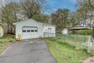 24 Fanway Ave, Bristol, CT 06010 - Photo 21