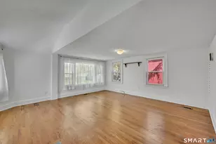 385 Main St, Durham, CT 06422 - Photo 9