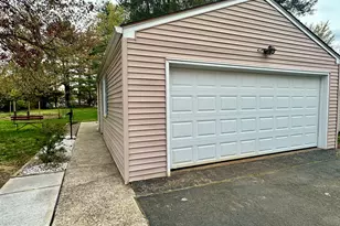 220 S Elm St, Windsor Locks, CT 06096 - Photo 3