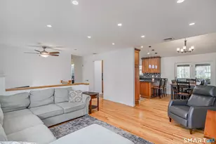 18 Fleetwood Dr, New Fairfield, CT 06812 - Photo 7