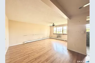 35 Sigwin Drive #35, Wallingford, CT 06492 - Photo 3