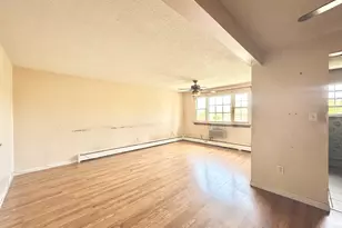 35 Sigwin Dr, Wallingford, CT 06492 - Photo 3