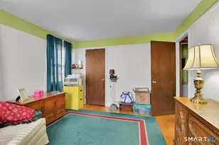 46 Horseshoe Dr, Waterbury, CT 06706 - Photo 9