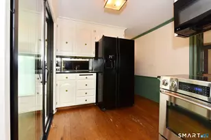 24 Coleman Rd, Glastonbury, CT 06033 - Photo 9