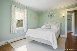 130 Toms Rd, Stamford, CT 06906 - Photo 19