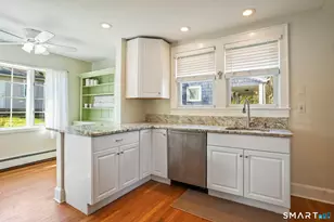 130 Toms Rd, Stamford, CT 06906 - Photo 11