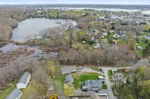10 Pattagansett Ct, East Lyme, CT 06357 - Photo 37