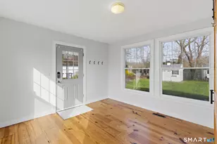10 Pattagansett Ct, East Lyme, CT 06357 - Photo 21