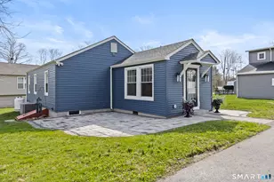 10 Pattagansett Ct, East Lyme, CT 06357 - Photo 3